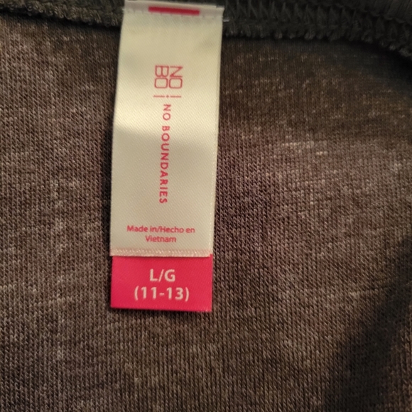 No Boundaries Charcoal Gray Super Soft Scoop Neck Sweater - Picture 5 of 7